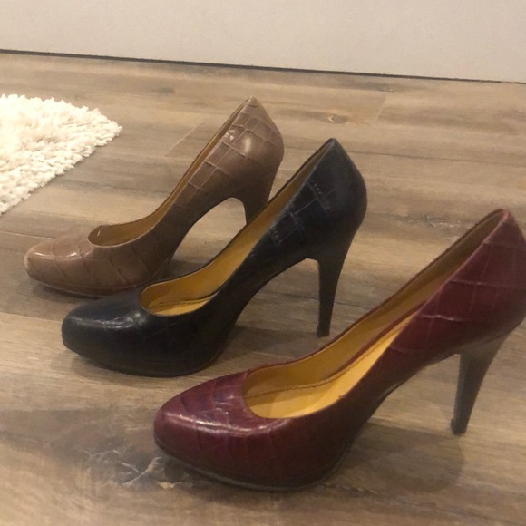 Same shoe- in 3 different Colors